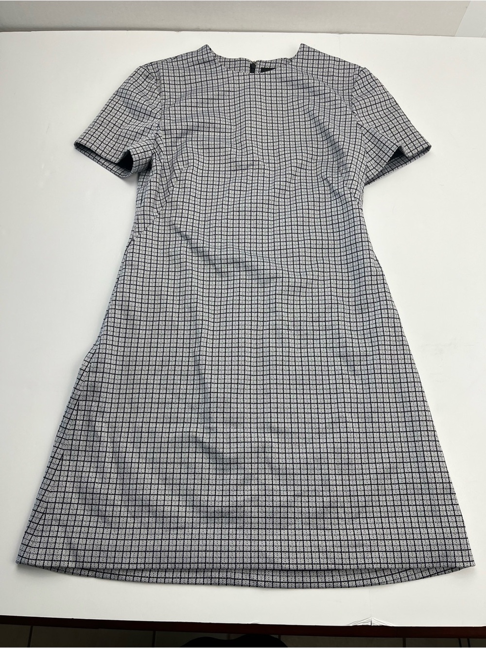 Theory Short Sleeve A-Line Contrast Grid Mini Dress Gray Black Womens Size 2